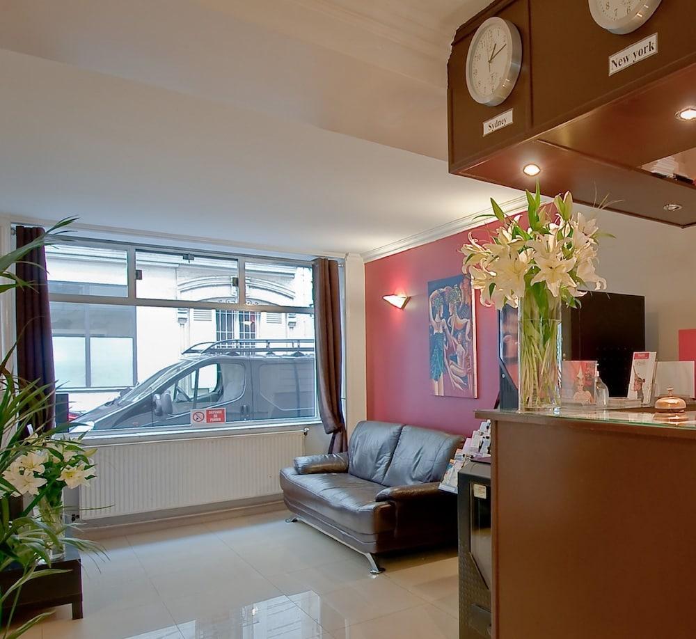 Hotel Mary's Republique Parijs